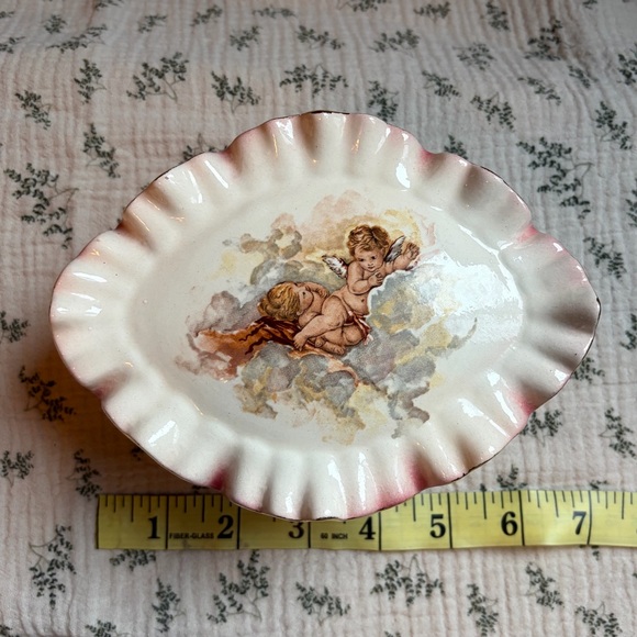 Antique Cherub Trinket Dish/Pill Box - Picture 2 of 5